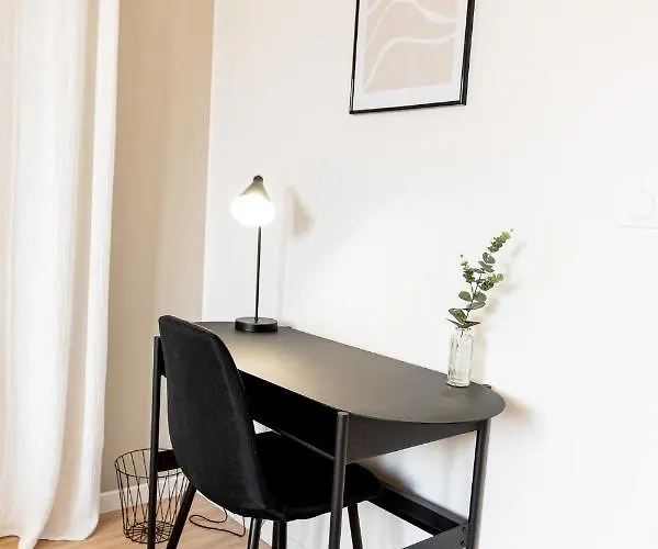 Apartment Le Moderne - Beau T2 - Belle Vue Sur Les Quais - Centre - Tram Le Mans