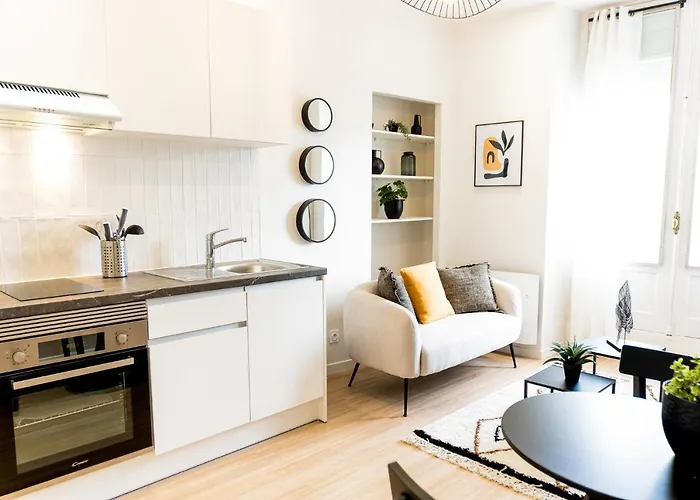 Le Moderne - Beau T2 - Belle Vue Sur Les Quais - Centre - Tram Apartment